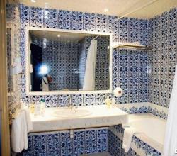 Ремонт маленькой ванной комнаты: отделка, выбор сантехники, расстановка мебели Дизайн малогабаритной ванной